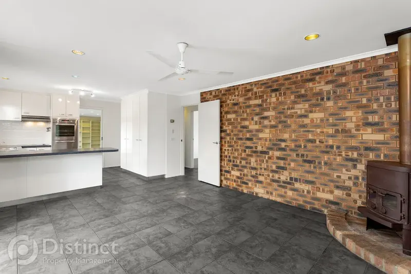 13 Farrelly Close, Oxley, photo 3