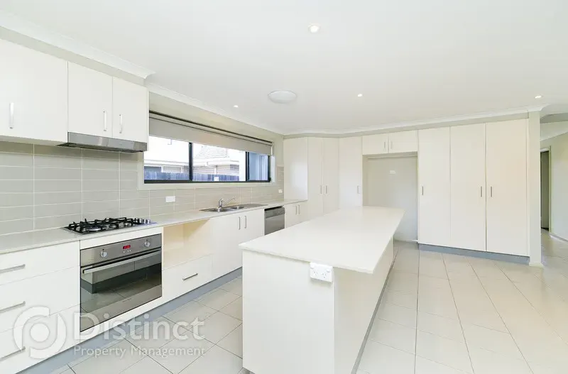 10 Jack Ryan Street, Forde, photo 2
