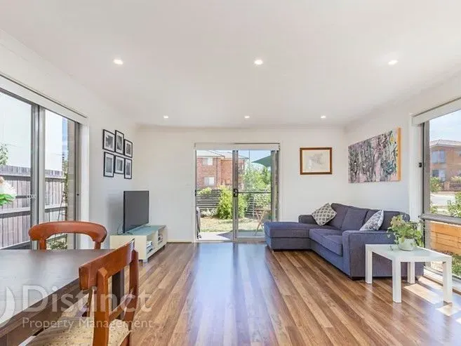 54 Lansdown Crescent, Casey, photo 4