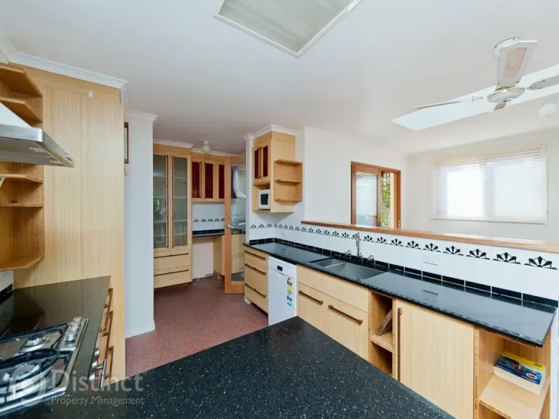 18 Jacobs Street, Evatt, photo 2