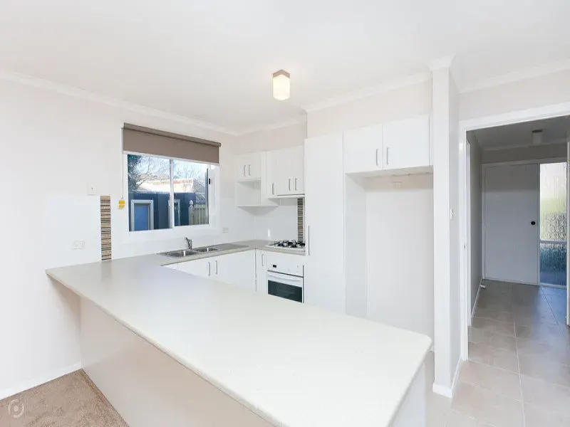 4/4 Yarrawonga Street, Ngunnawal, photo 2