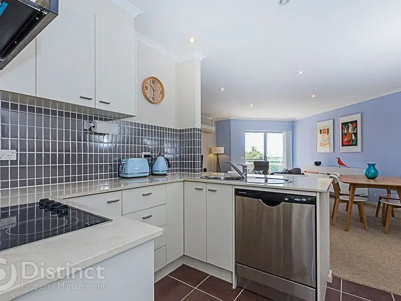 12/20 Beissel Street, Belconnen, photo 2