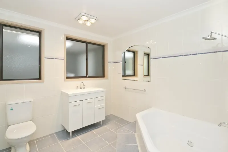 22 Kneeshaw Street, Monash, photo 6