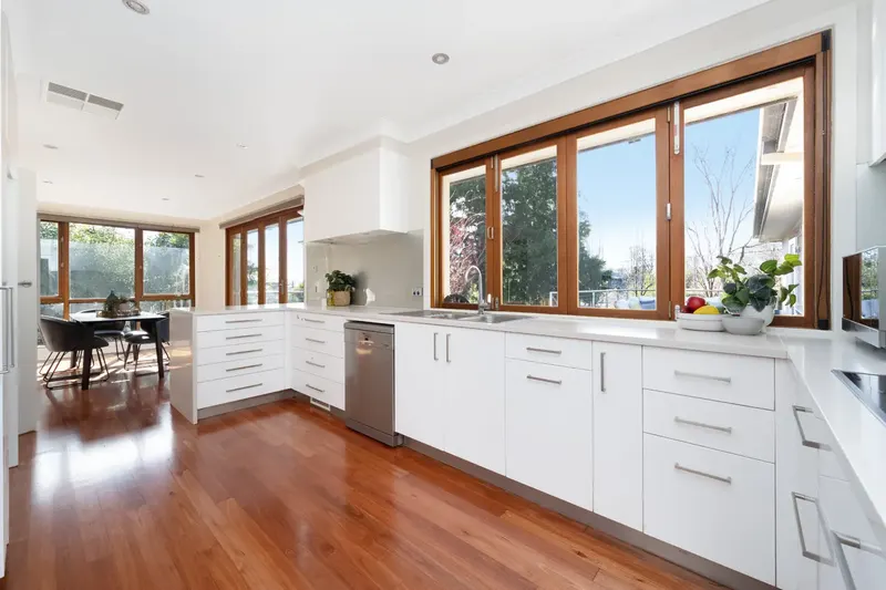 104 Endeavour Street, Red Hill, photo 6