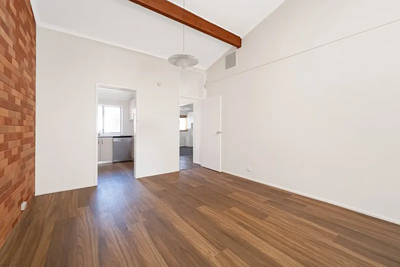 2/87-89 Donald Road, Karabar, photo 5