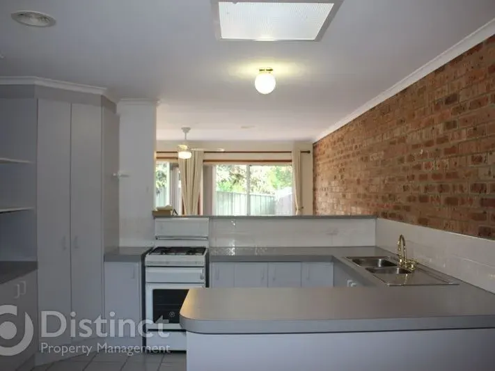 1/15 Moon Place, Gordon, photo 2