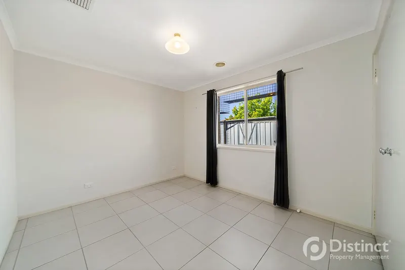 13 Clendinnen Street, Dunlop, photo 9