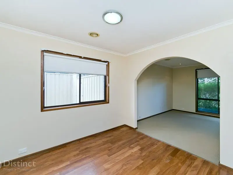 7 Barangaroo Street, Chisholm, photo 4