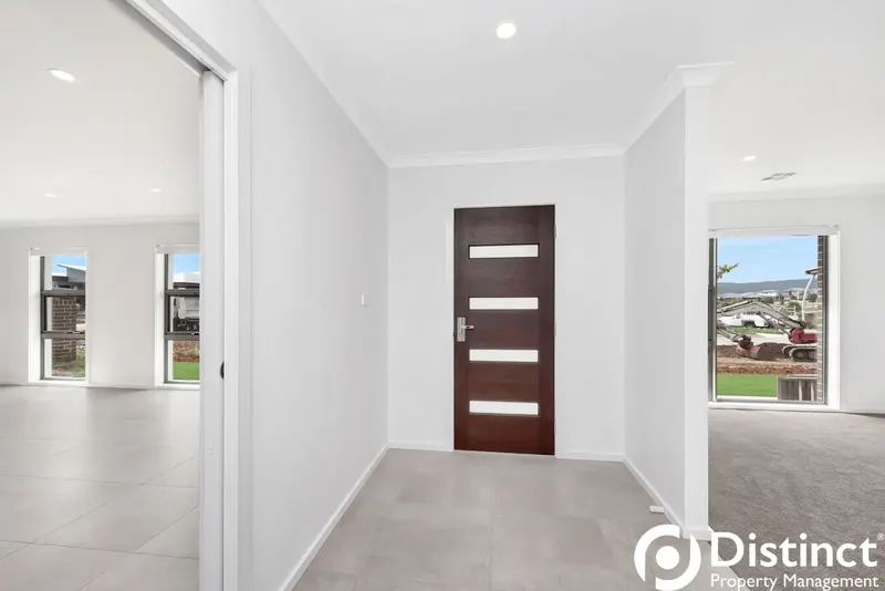 50 Zealie Bend, Googong, photo 2
