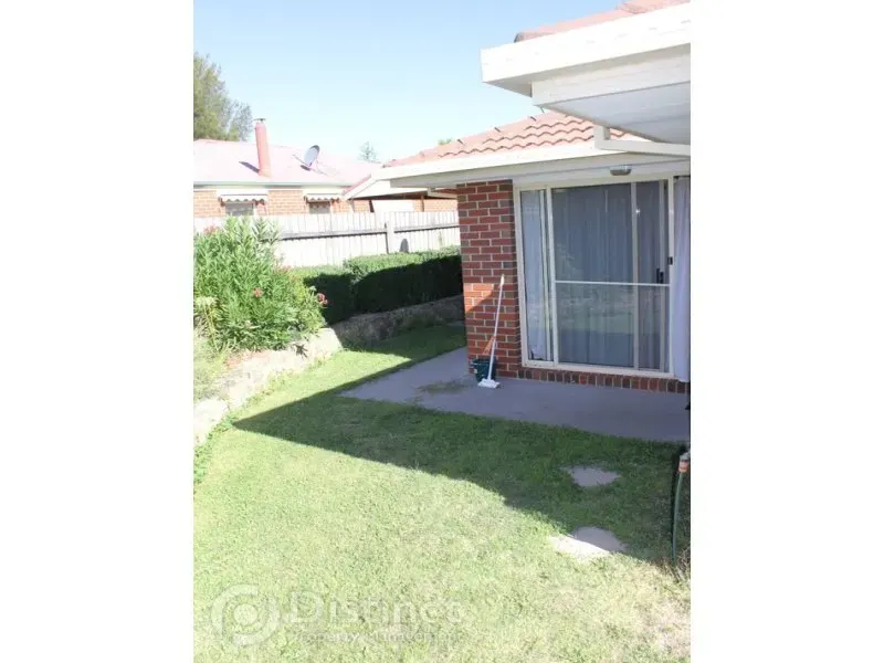 16 Riley Close, Ngunnawal, photo 13