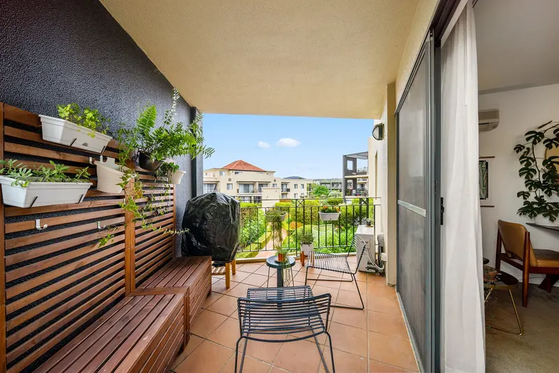 136/15 Tench Street, Kingston, photo 3