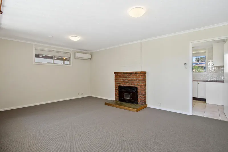 9 Nymagee Place, Fisher ACT 2611, photo 4