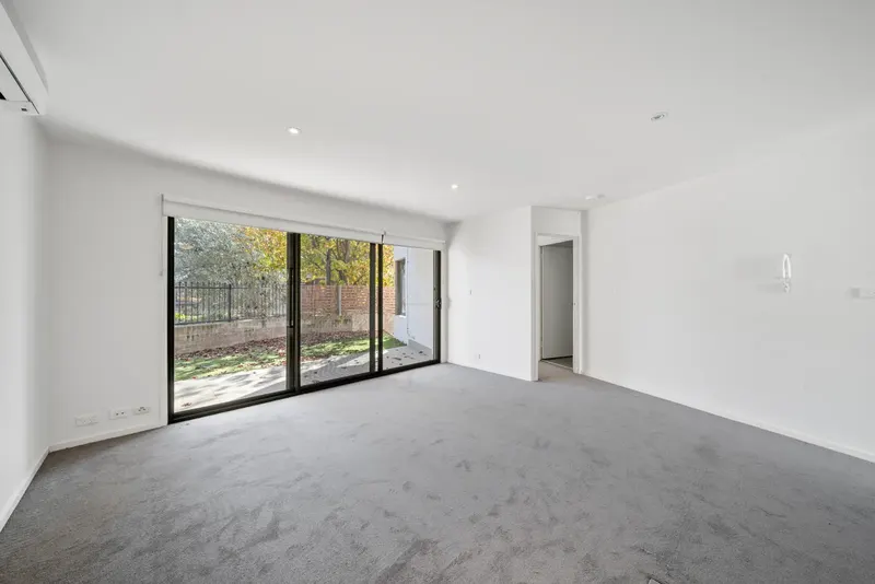 32/39 Jerrabomberra Avenue, Narrabundah, photo 6