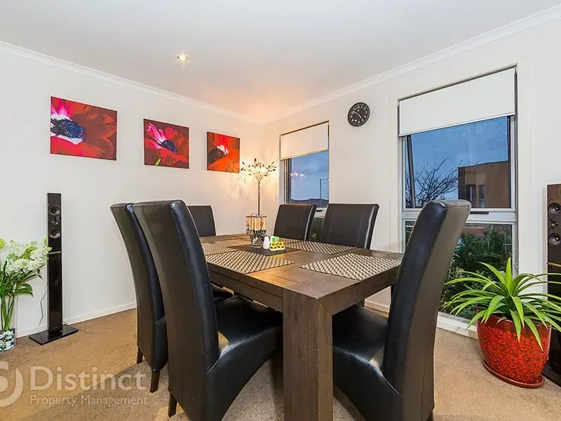 2 Guboo Street, Bonner ACT 2914, photo 5