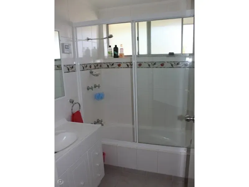 16 Lovegrove Place, Kambah, photo 9