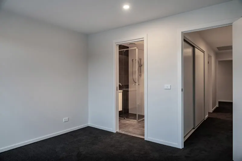 13 Dragon Street, Throsby, photo 8