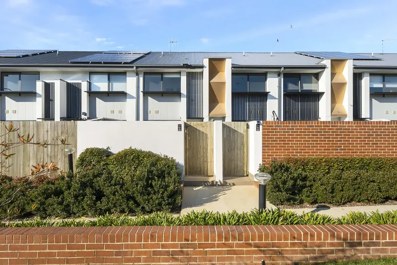 63/36 Dulcie Holland Crescent, Moncrieff, photo 2