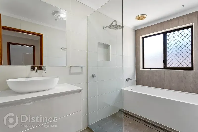 10 Rose Scott Circuit, Chisholm, photo 12