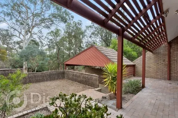 102 Wybalena Grove, Cook, photo 2