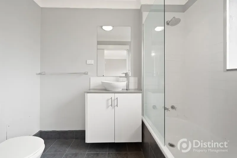8/30 River Street, Oaks Estate, photo 3