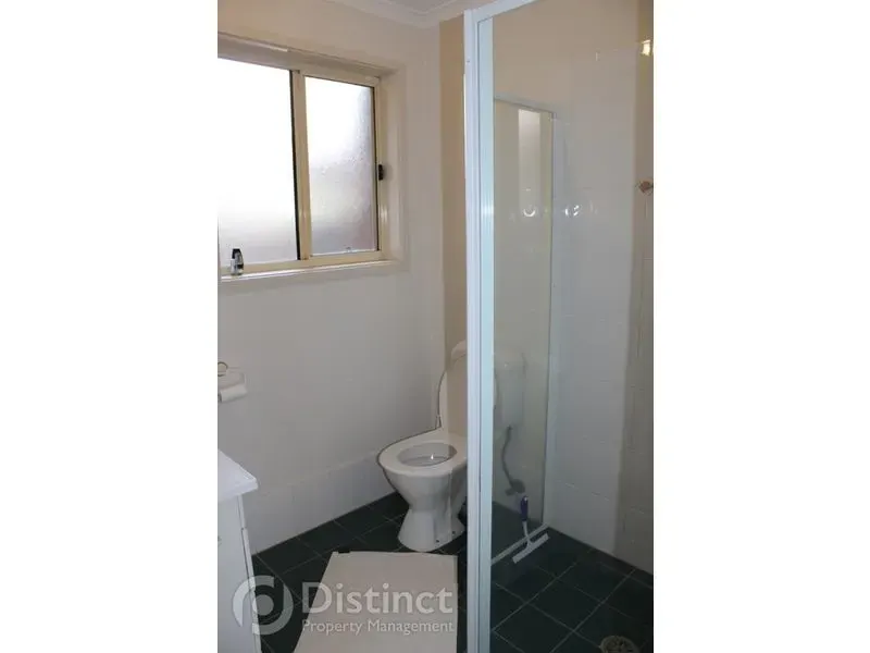 70 Wanderer Court, Amaroo, photo 7