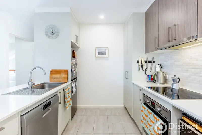63/109 Canberra Avenue, Griffith, photo 2