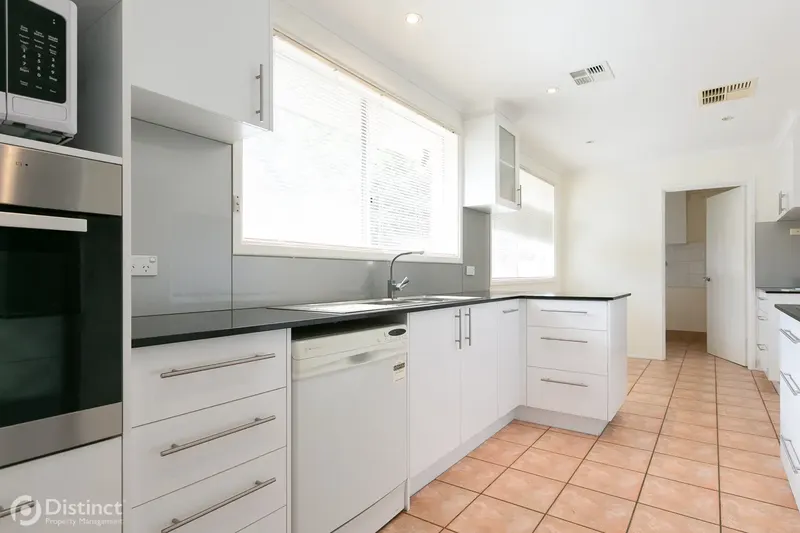 30 Robson Street, Garran, photo 2