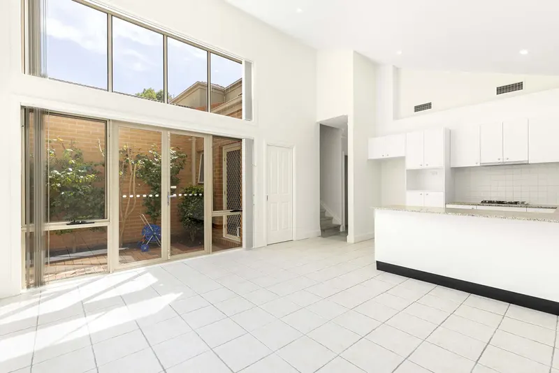 4/67 Macleay Street, Turner ACT 2612, photo 4