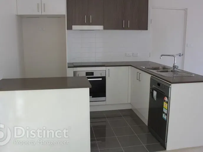 32/39 Jerrabomberra Avenue, Narrabundah, photo 2