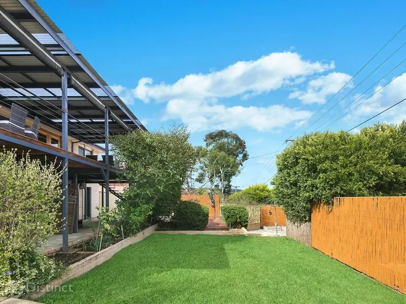 118 Jackie Howe Crescent, Macarthur, photo 12