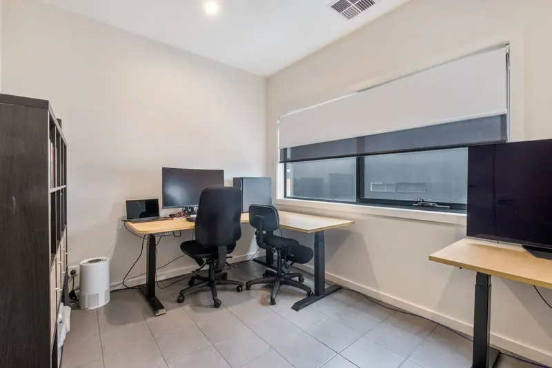 93/1 Rowland Rees Crescent, Greenway, photo 5