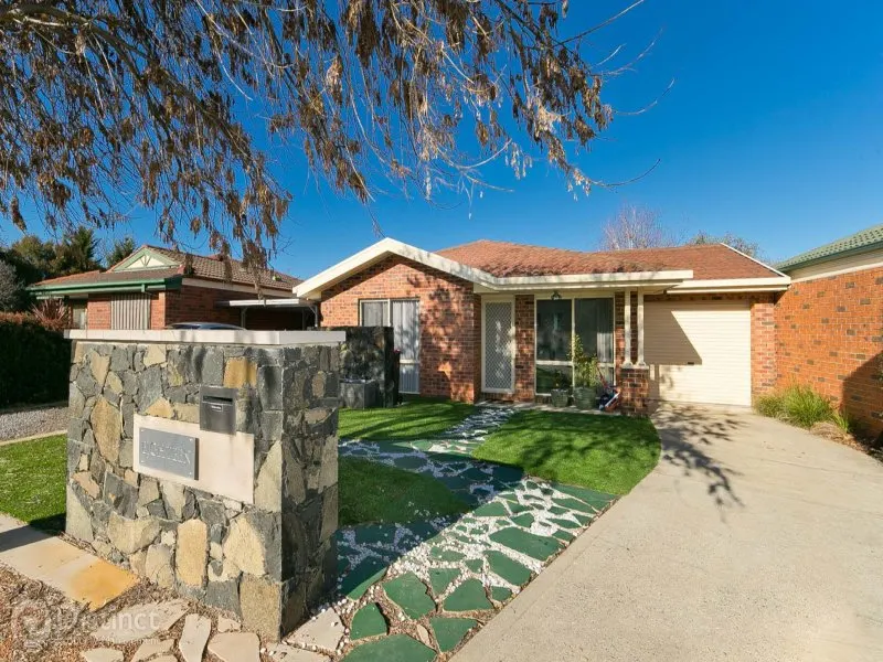 18 Alarmon Crescent, Dunlop, photo 1