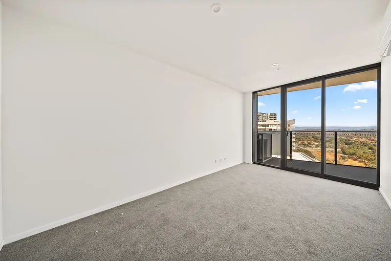 1204/90 Swain Street, Gungahlin, photo 5