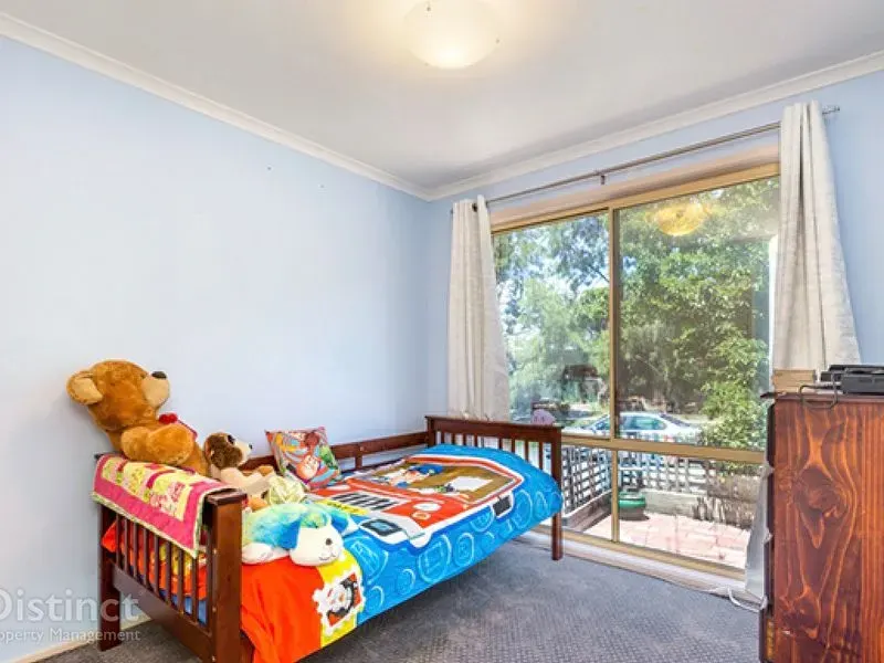 11 Lingiari Court, Ngunnawal, photo 6