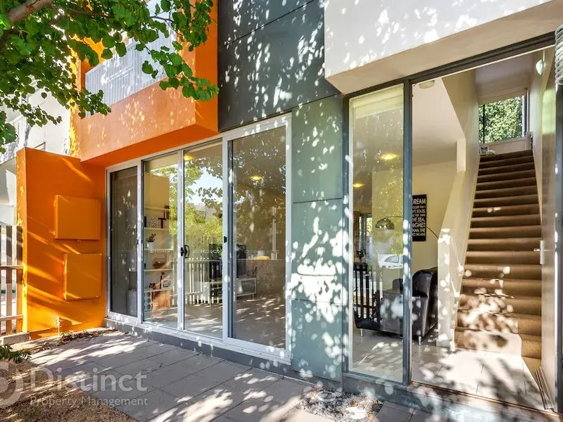 10 Dobikin Street, Crace, photo 12
