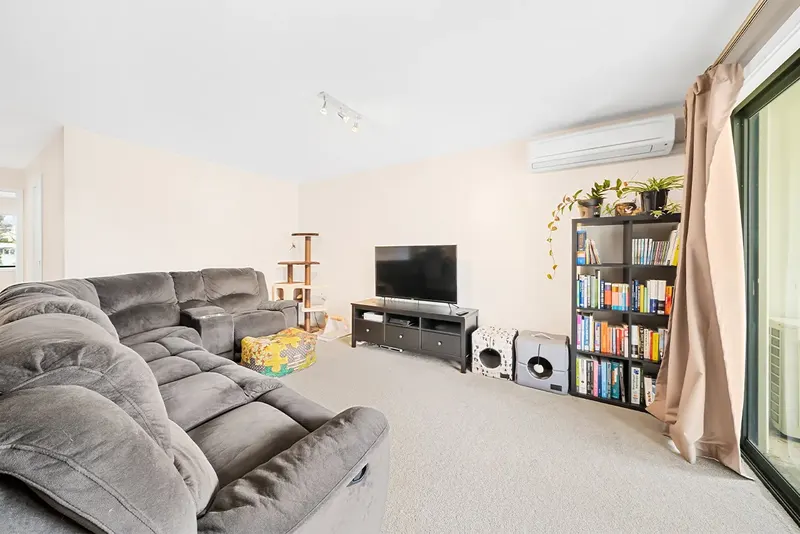14/21 Battye Street, Bruce, photo 2