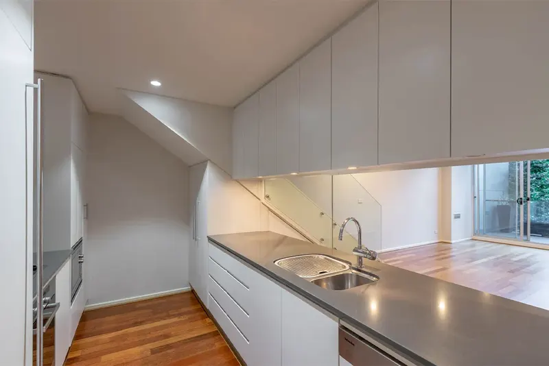 13/34 Canberra Avenue, Forrest ACT 2603, photo 6