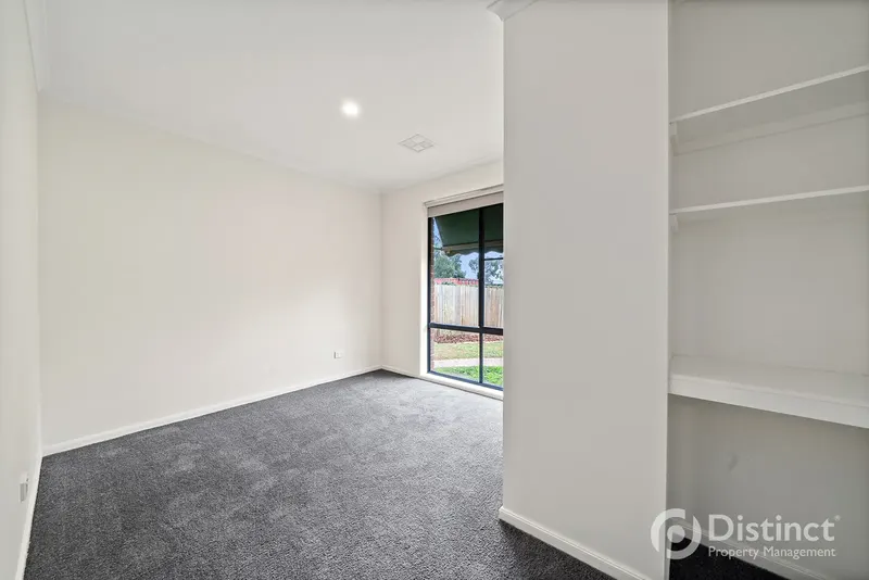 33 Dobell Circuit, Conder, photo 4