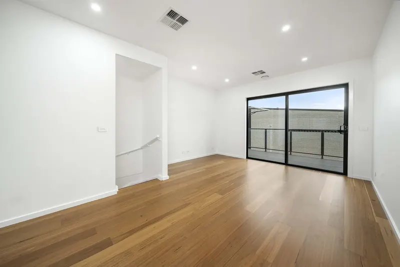 13/562a Cotter Road, Coombs, photo 5