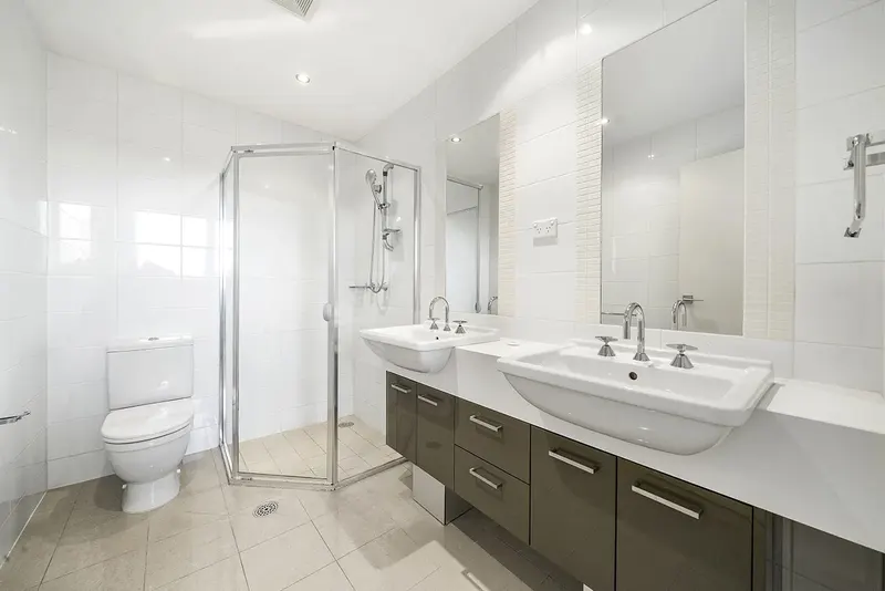 10/12 Marcus Clarke Street, City, photo 9