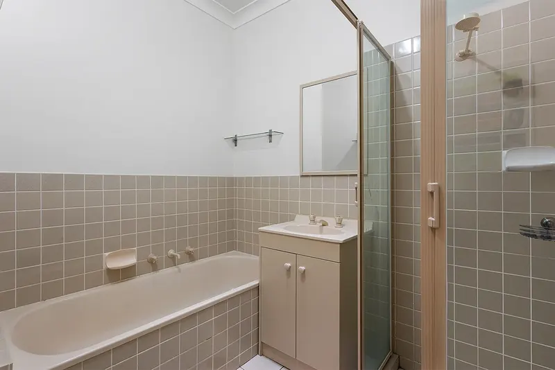 2/81 Monaro Crescent, Griffith, photo 5
