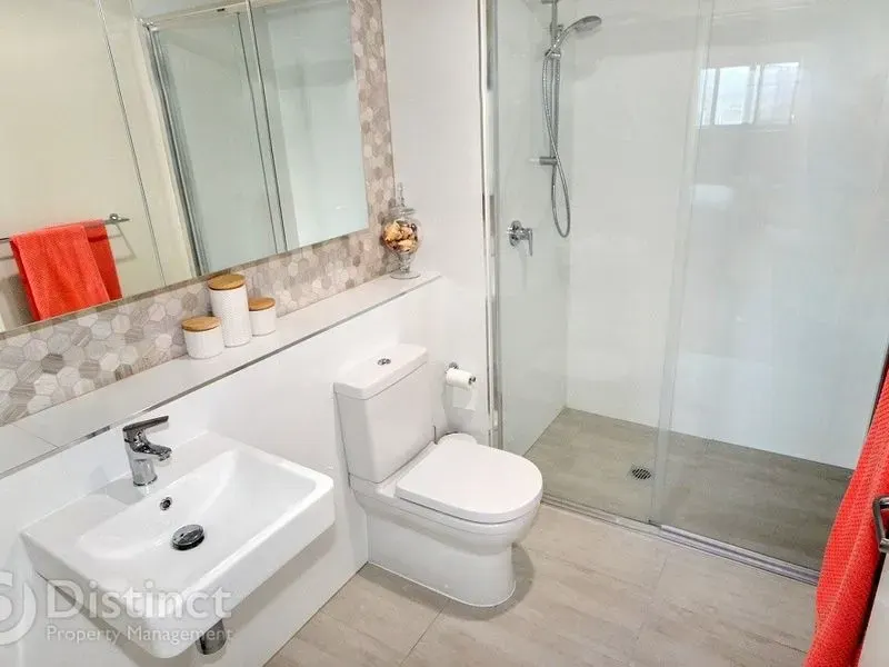 302/325 Anketell Street, Greenway, photo 14