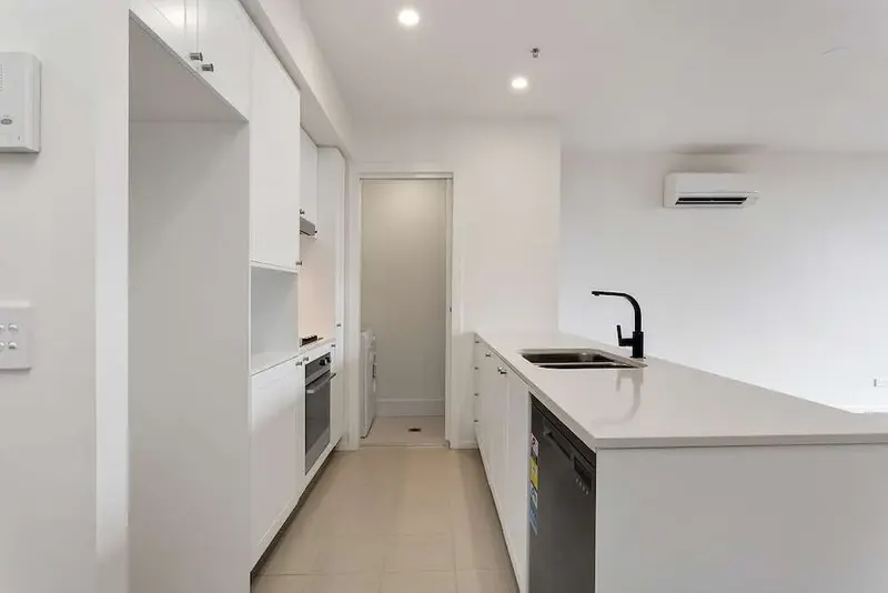 47/1 Anthony Rolfe Avenue, Gungahlin, photo 3