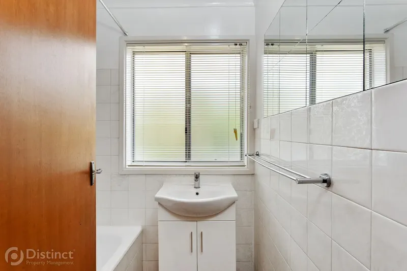 2/50 Templeton Street, Cook, photo 10