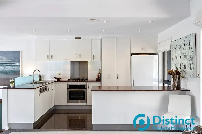 53 Strayleaf Crescent, Gungahlin, photo 6