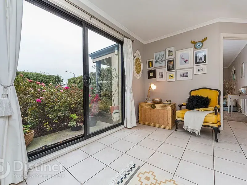 2/128 Katherine Avenue, AMAROO ACT 2914, photo 4