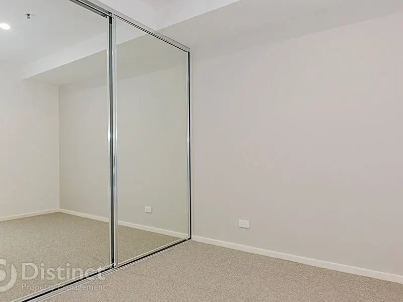 1615/120 Eastern Valley Way, BELCONNEN ACT 2617, photo 5