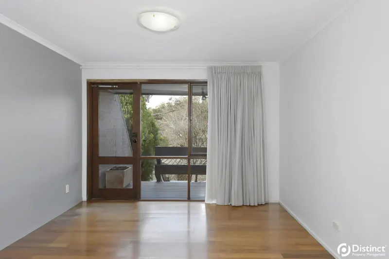 57 Barnet Close, Phillip, photo 3