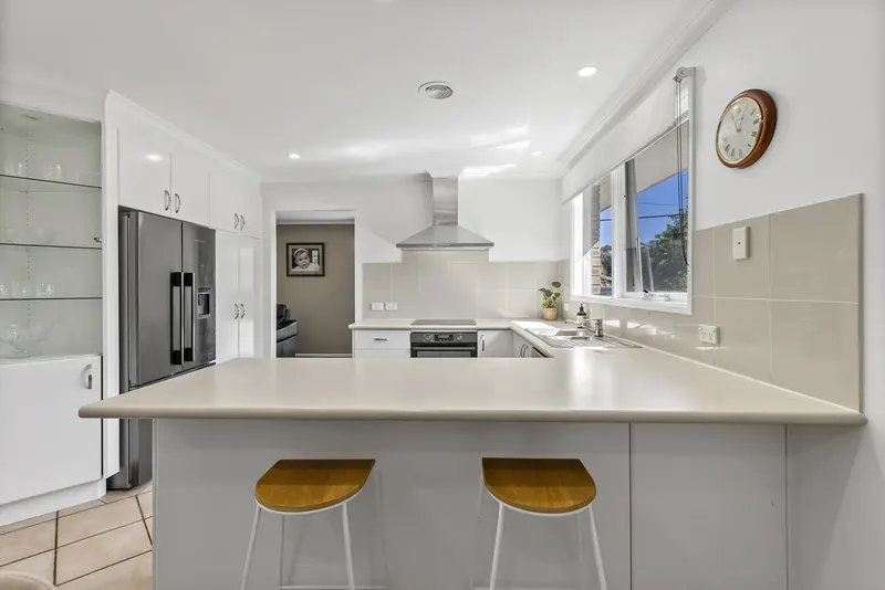 79 Sternberg Crescent, Wanniassa, photo 5