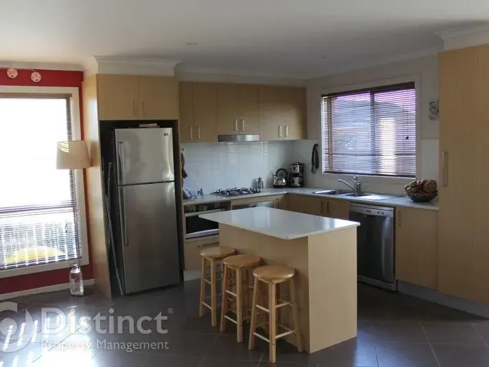 4/49-51 Donald Road, Queanbeyan, photo 2